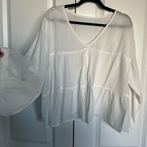 Esby ‘Mia’ top. Size M